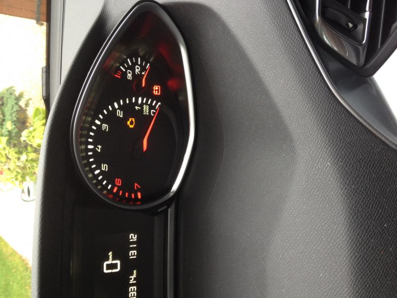 Peugeot 5008 Défaut Moteur Faites Réparer Le Véhicule