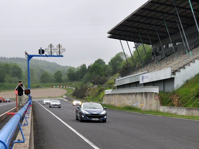 Rassemblement Peugeot RCZ circuit