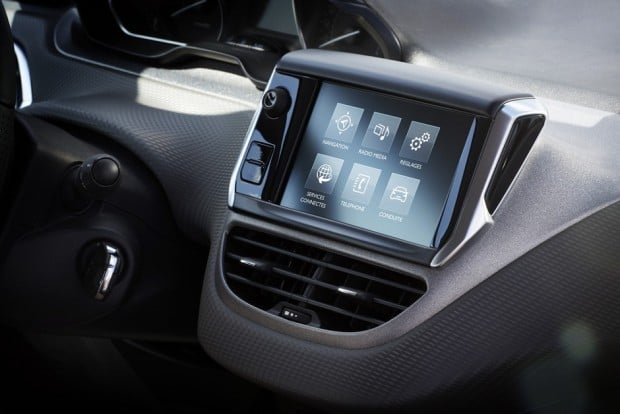 L'écran tactile de la Peugeot 208