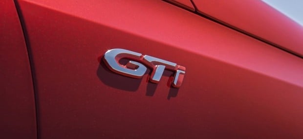 Le badge GTi de la Peugeot 308 GTi by Peugeot Sport