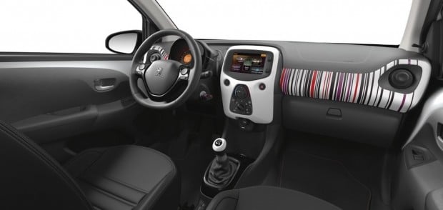Peugeot 108 BarCode : intérieur