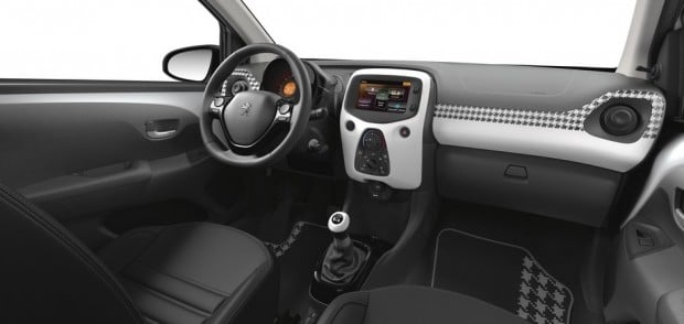 Peugeot 108 Dressy : intérieur