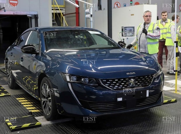 avec-un-style-de-berline-coupe-la-nouvelle-peugeot-508-affiche-un-dynamisme-qui-devrait-permettre-a-la-marque-au-lion-de-concurrencer-les