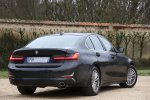 BMW-330i-Luxury-103.jpg