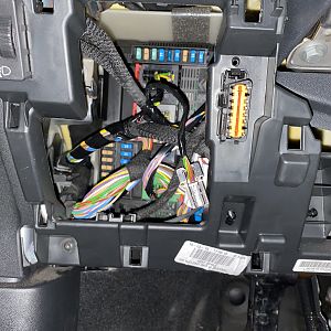 Media 'Vue d’ensemble de la boîte à fusible' in album 'Peugeot 208 I 2019 Boîte à fusible'