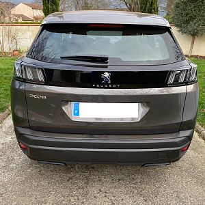 Active Business 2021 - PEUGEOT 3008 - arrière éteint