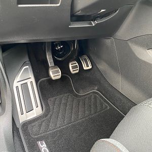 PEUGEOT 3008 - pédalier alu