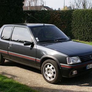 016_205gti1L9_03