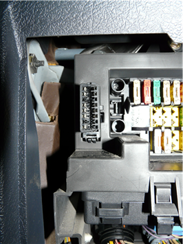 Partner 2L HDI Prise Diagnostic OBD2 - Ordinateur de bord ... peugeot partner tepee fuse box location 