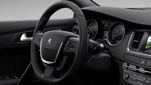 Peugeot 508 volant combiné