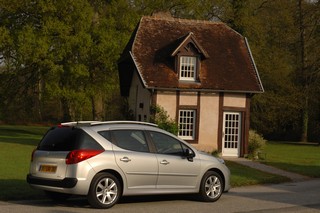 Peugeot 207 SW 00002_tn.jpg