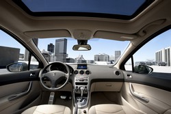 Peugeot 408 planche de bord habitacle intérieur
