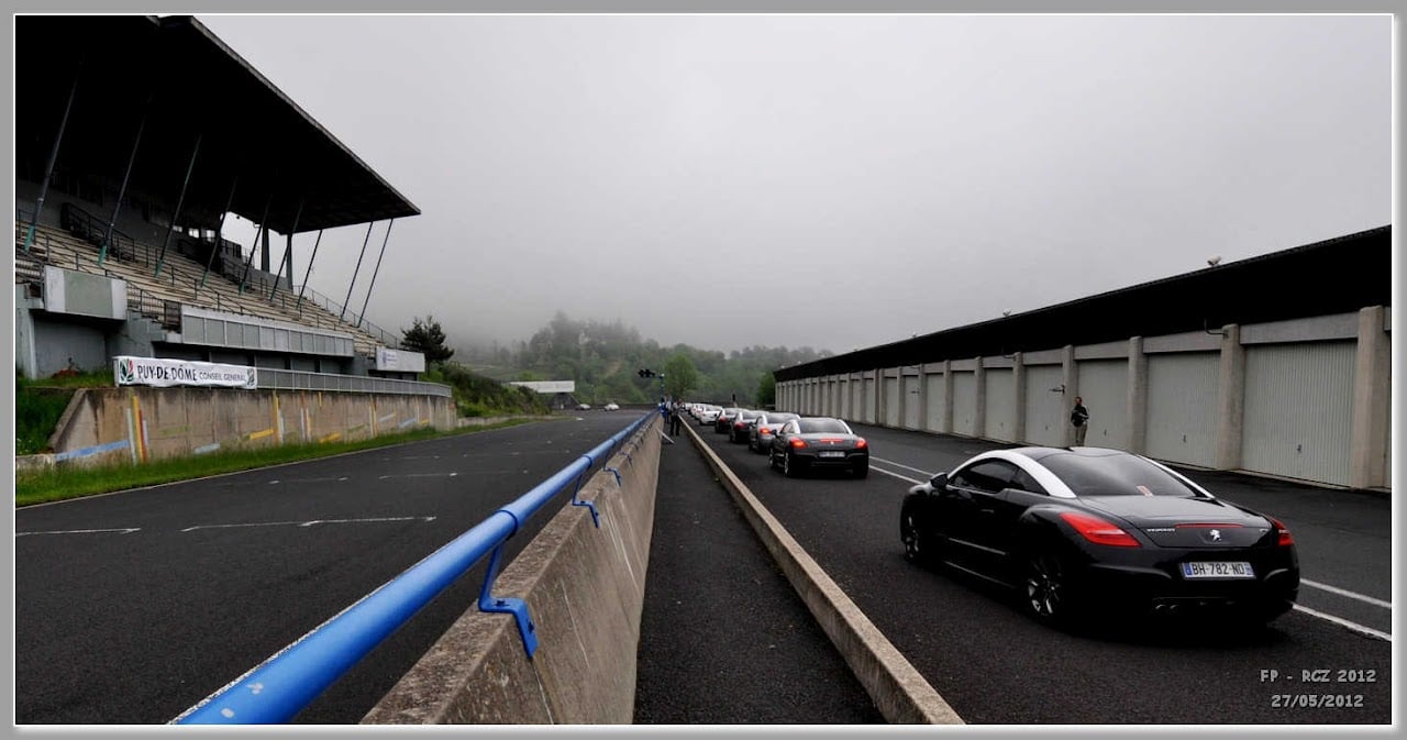 Rassemblement Peugeot RCZ circuit