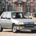Peugeot 205 phase 2 grise