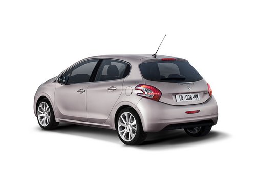 http://www.forum-peugeot.com/wp-content/uploads/2015/01/peugeot-208-sd-10.jpg