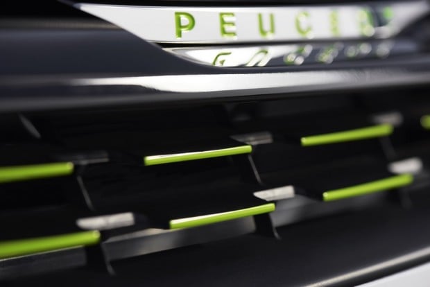 La calandre 3D Equalizer Lime Yellow de la Peugeot 208