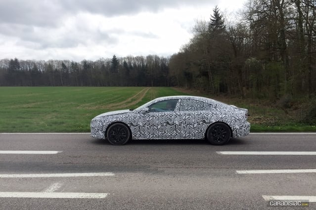 S1-surprise-la-nouvelle-peugeot-508-enfin-de-sortie-exclusif-caradisiac-400012.jpg