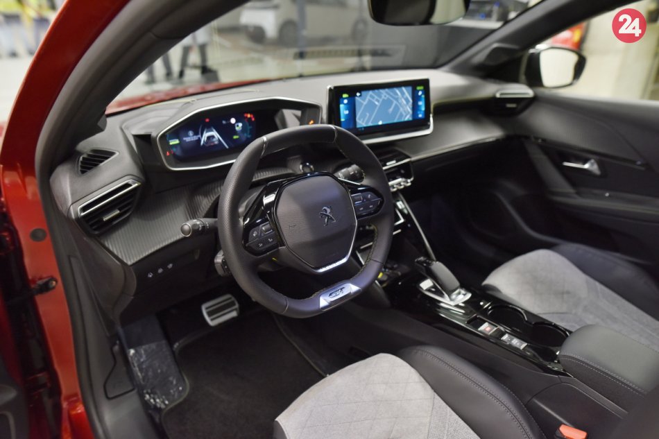 psa-peugeot-citroen-trnava-elektromobil-11.jpg