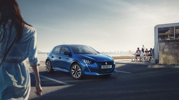 Les catalogues et tarifs de la Peugeot e-208