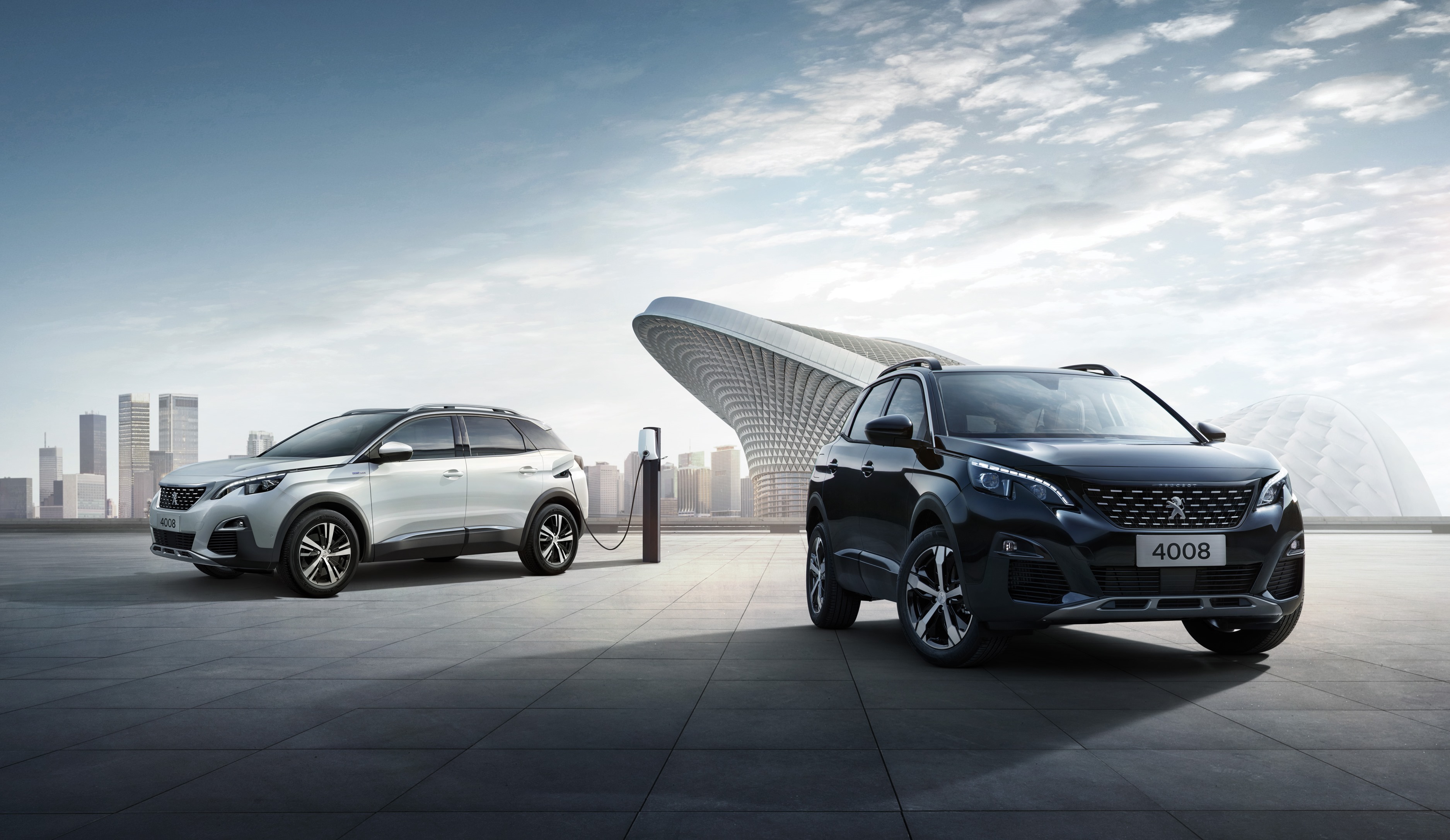 PEUGEOT_4008_PHEV_4WD.jpg