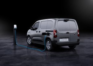 Peugeot e-Partner en charge