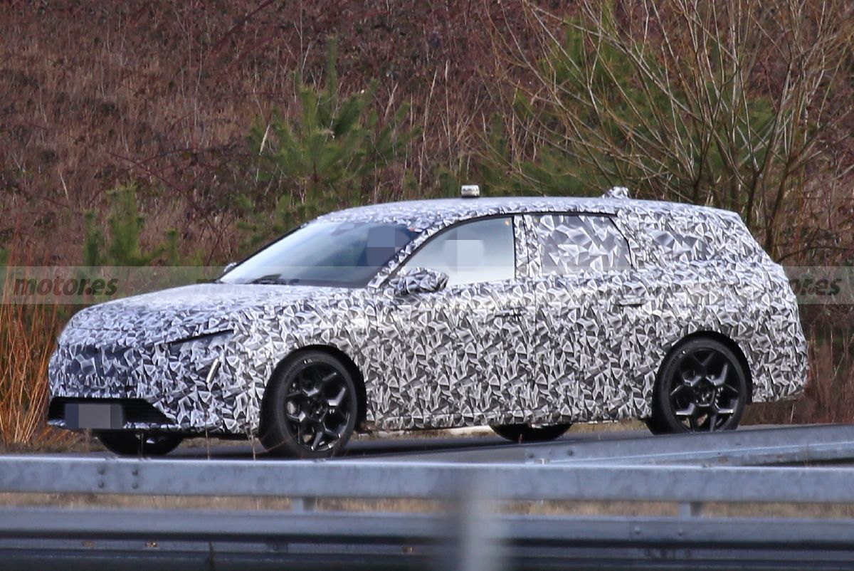 peugeot-308-sw-202175654-1614150631_1.jpg