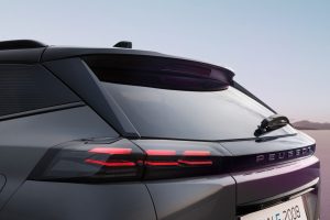 Peugeot e-2008
