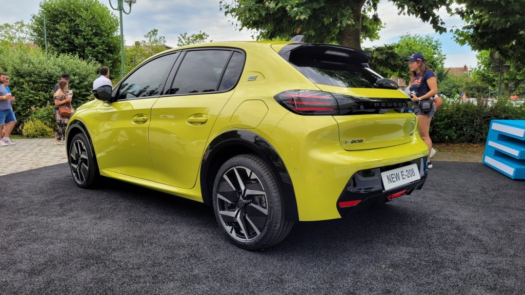 Nouvelle Peugeot e-208 156ch