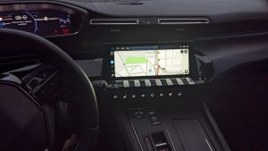 Waze dans Peugeot 508 avec IVI