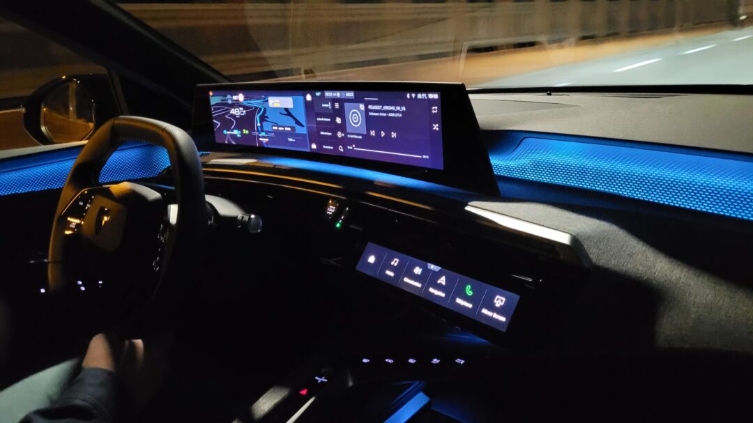 Panoramic i-cockpit Peugeot 3008 de nuit