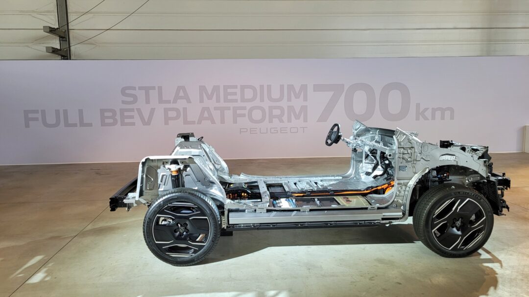 Nouveau Peugeot 3008 et plateforme STLA Medium