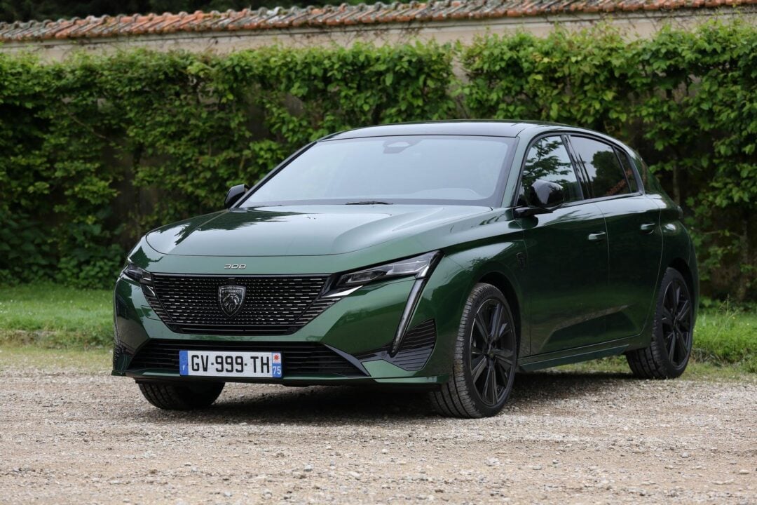 Peugeot 308 Hybrid 136 e-DCS6