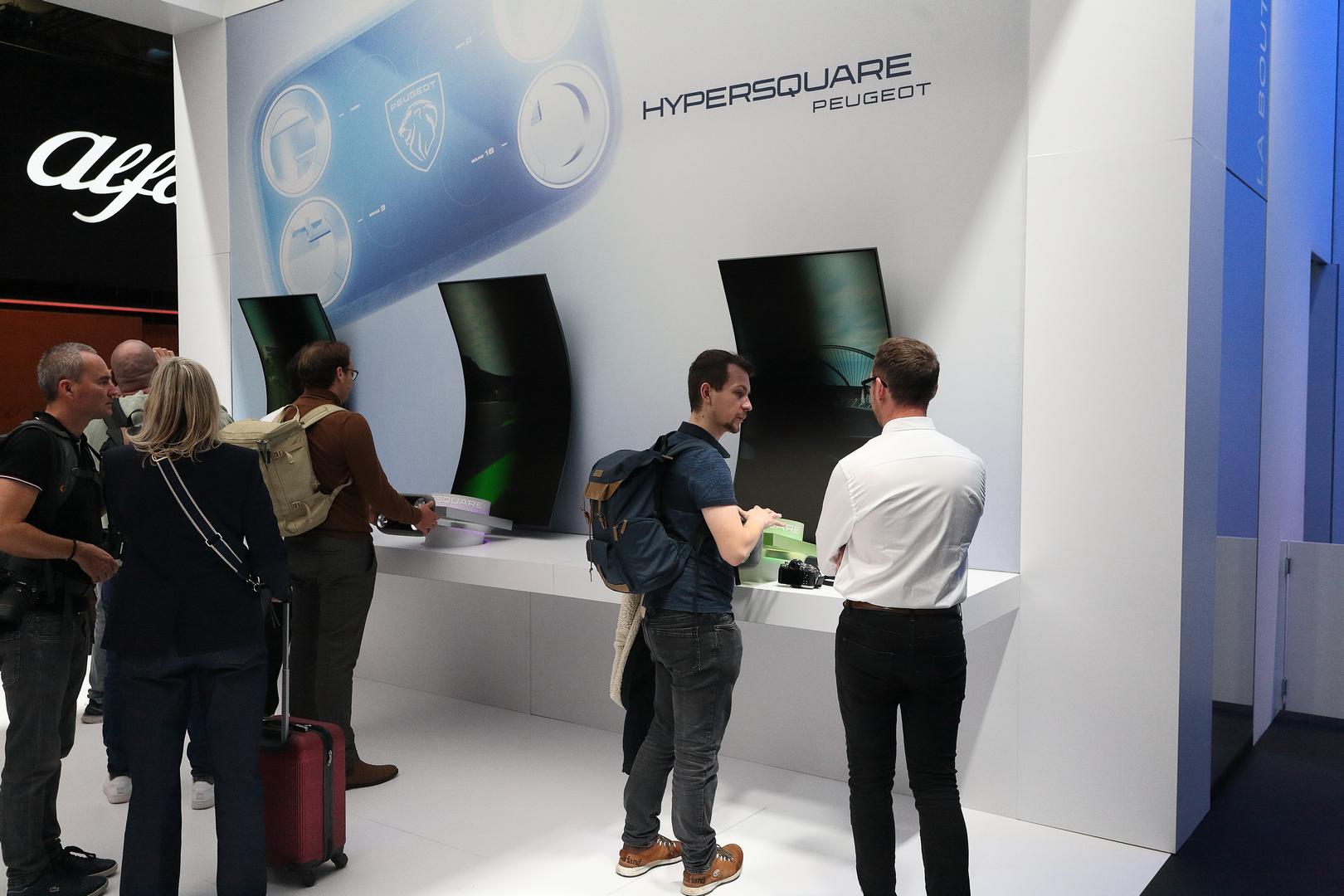 Simulateur Peugeot Hypersquare au Mondial de l'Automobile