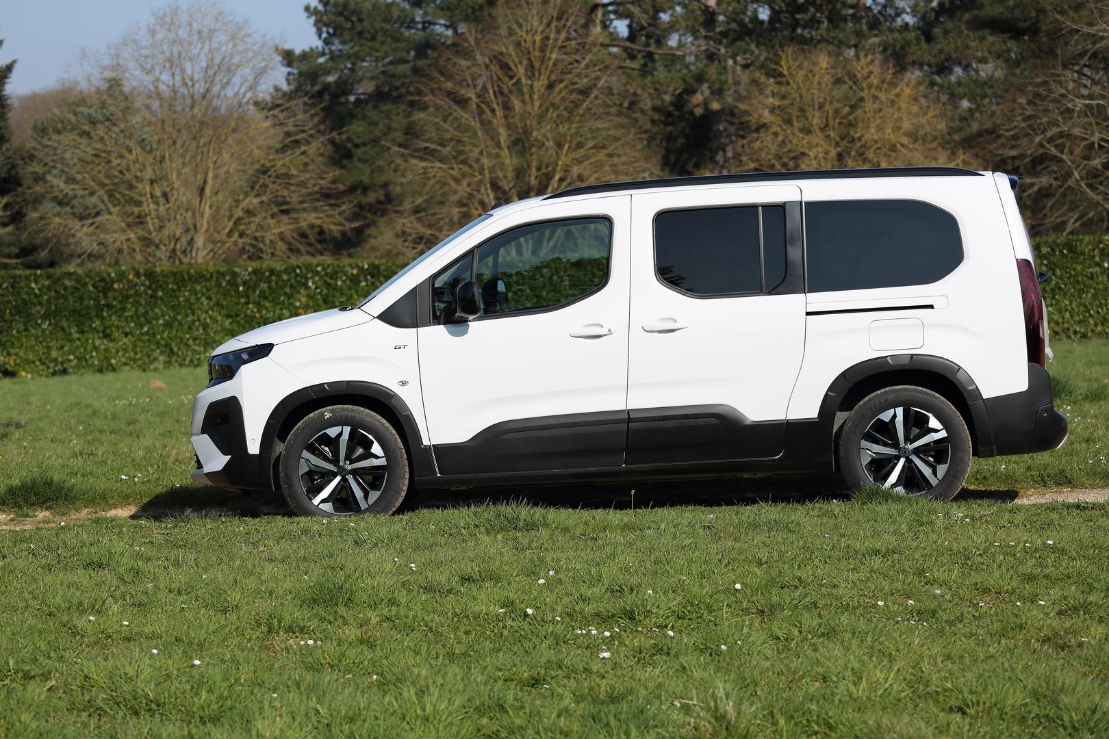 Peugeot e-Rifter Long